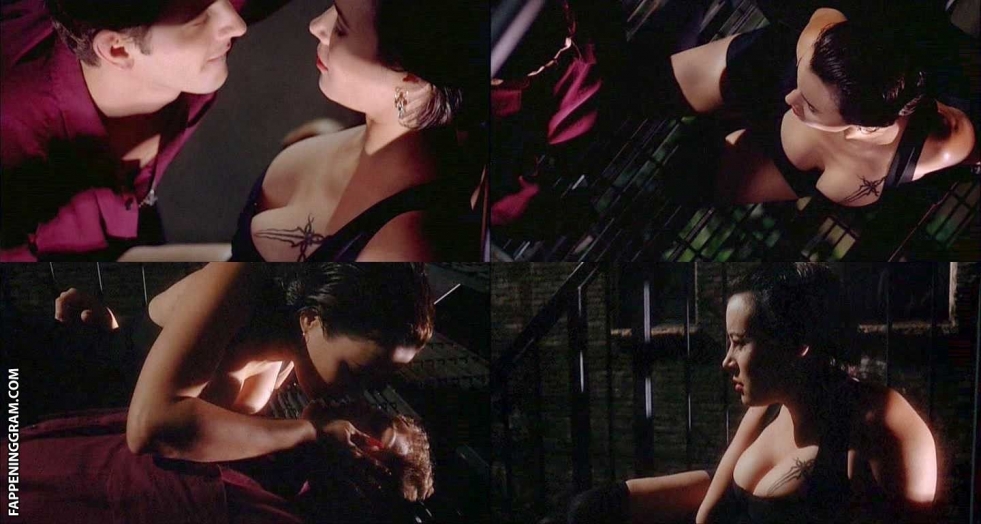 Jennifer Tilly 1998 Tits