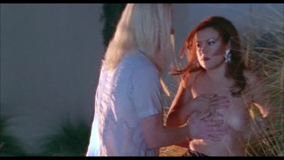 Jennifer Tilly Naked in movies