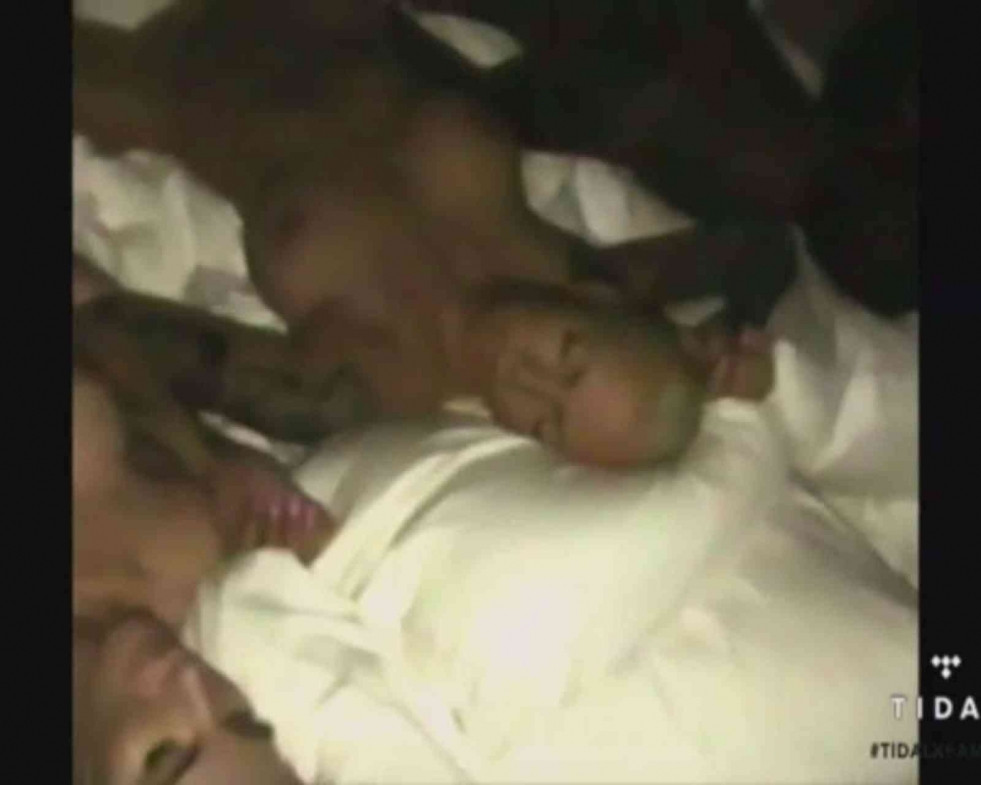 Mariska, Rose Valerie, Amber Jayne, Loren Minardi