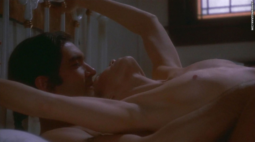 Rebecca de Morns Nudget 1983