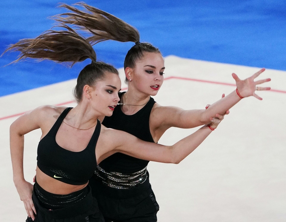 Dina and Arina Averina with Wiener Usmanova
