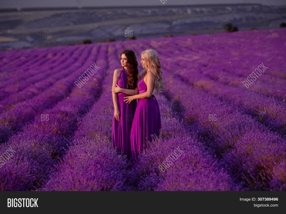 Beautiful women naked in the field