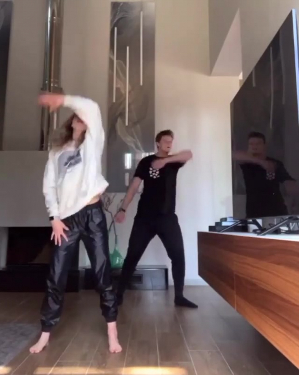 Ayhan Shinzhin Dancing on TNT