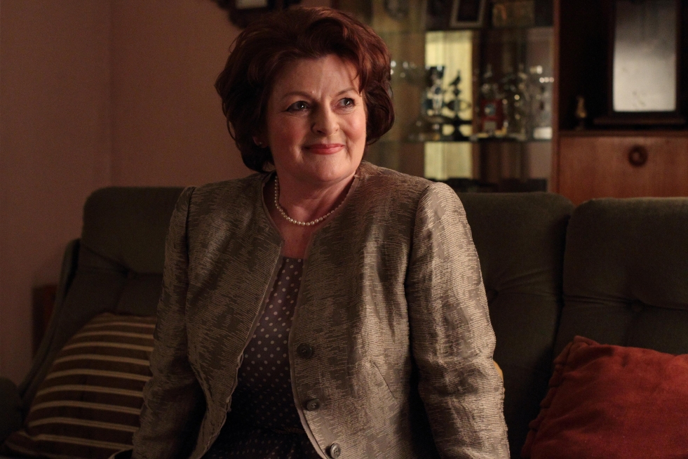 Three Horny Cougars Seduce A Pizza Guy for Steamy Groupsex