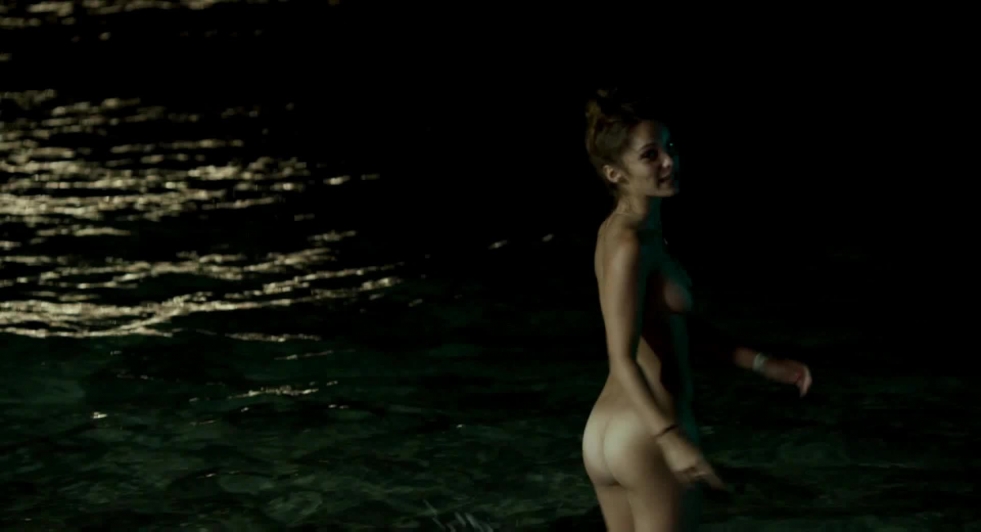 Confrontation / Versus (2019) nude