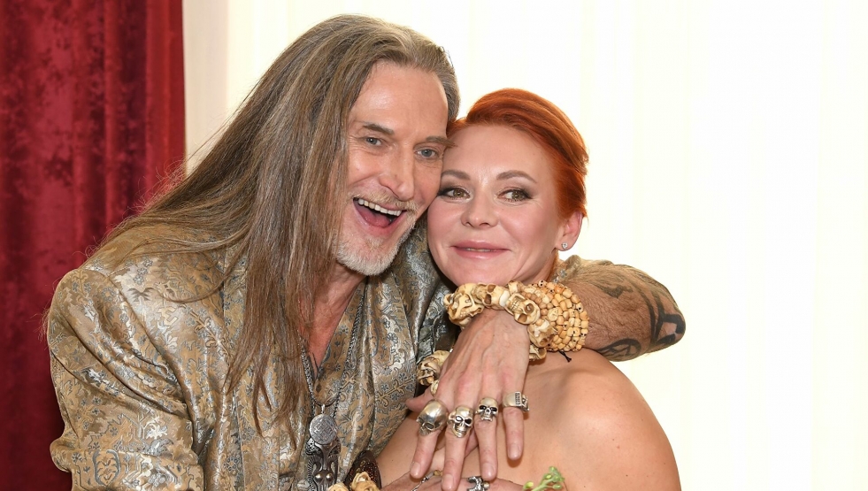 Marion Cotiyar Chest