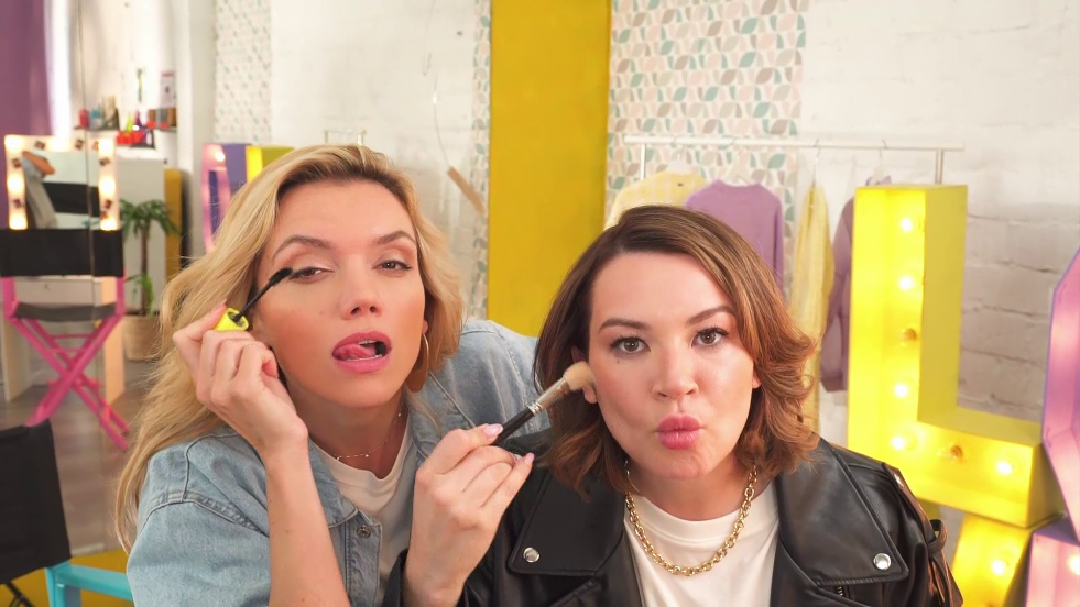 Lesya Nikityuk Topless