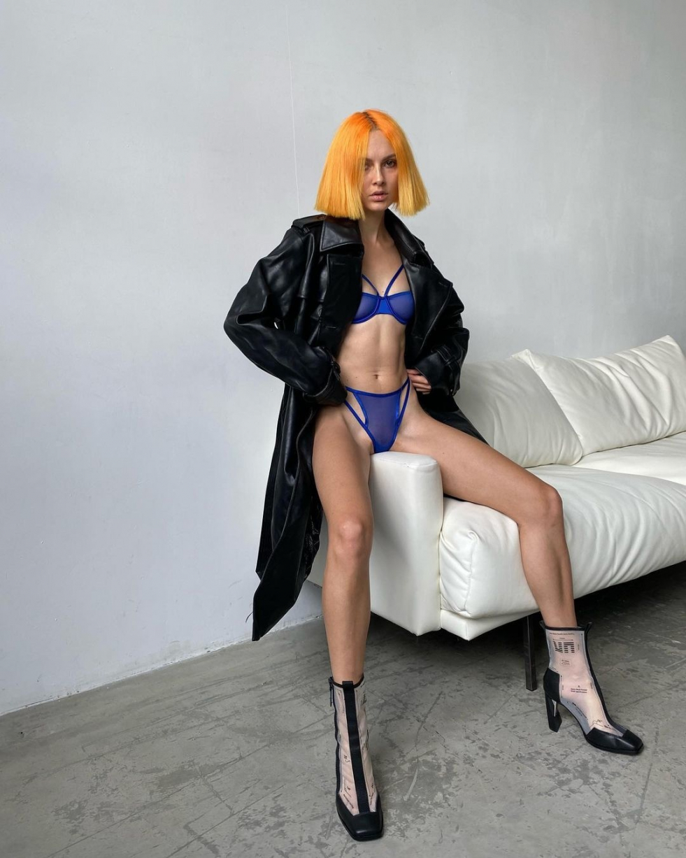 Polina Favorskaya Nu