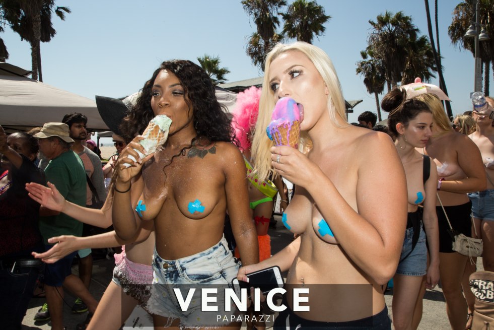 Girl nudist Kazantip