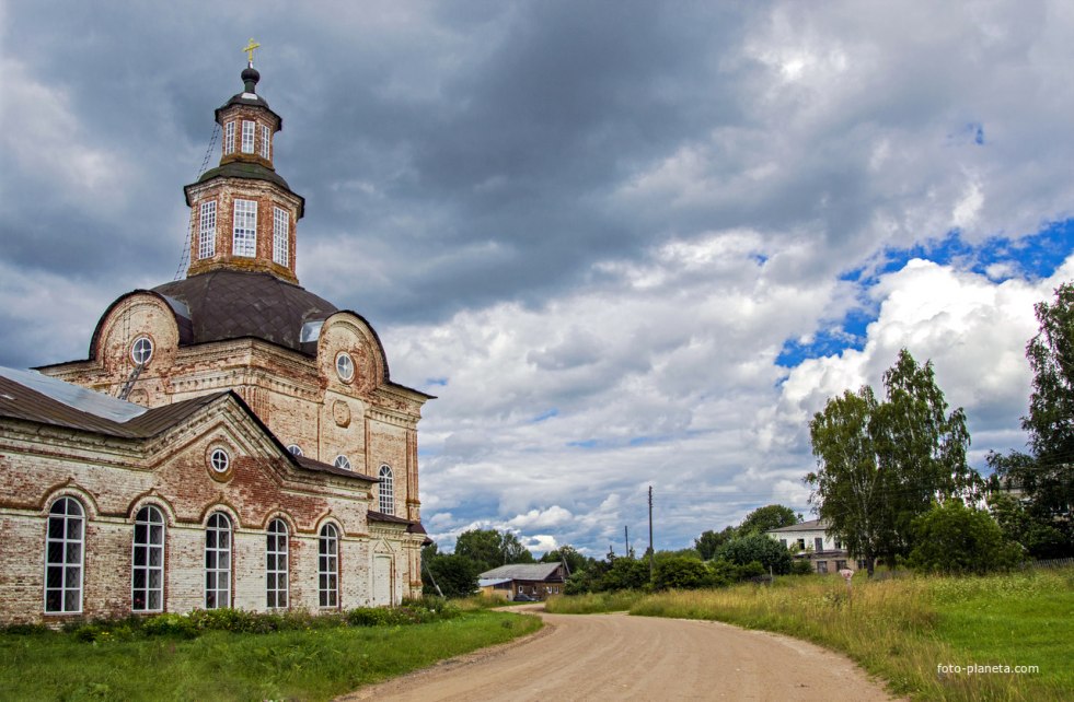 Brunette minet private