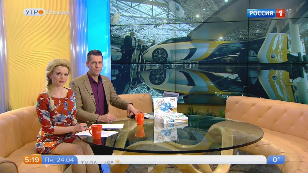 Elena Nikolaev leading morning of Russia naked