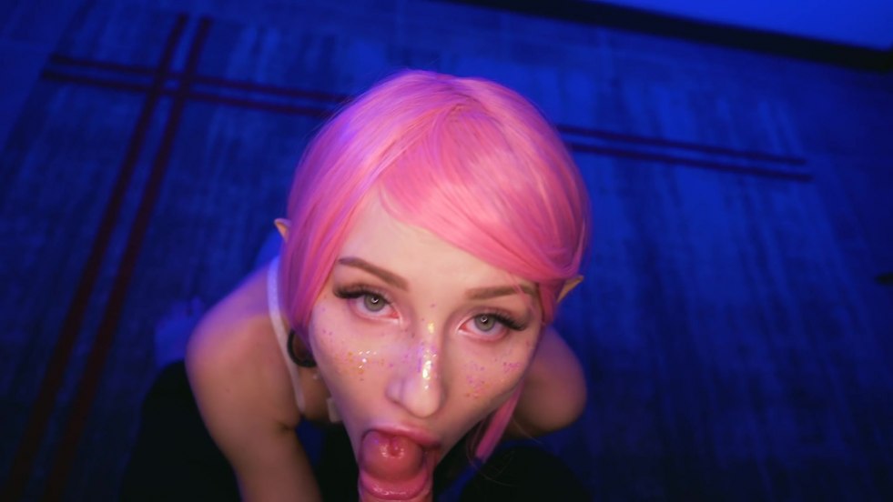 Naked girls in masks suck