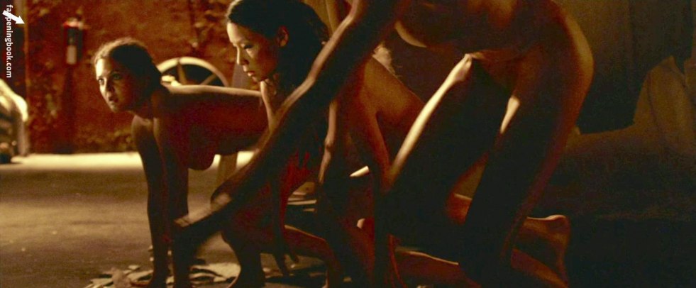 Drew Barrymore Porn-Looks