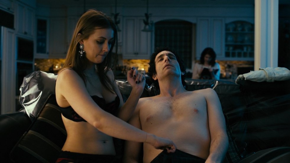 Catherine Isabelle scene