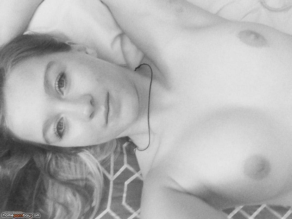 Angelina Jolie Golenkaya