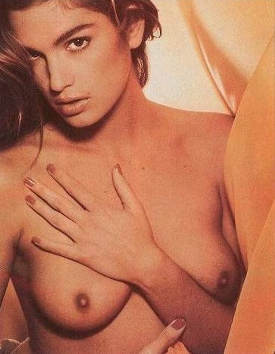 Kaya Gerber photo naked