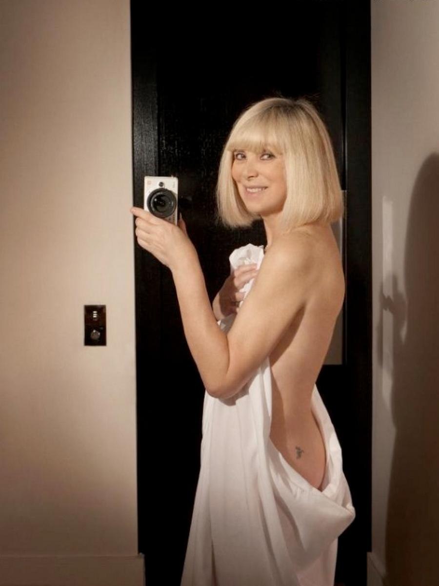 Moire. Dark in. Style. NU