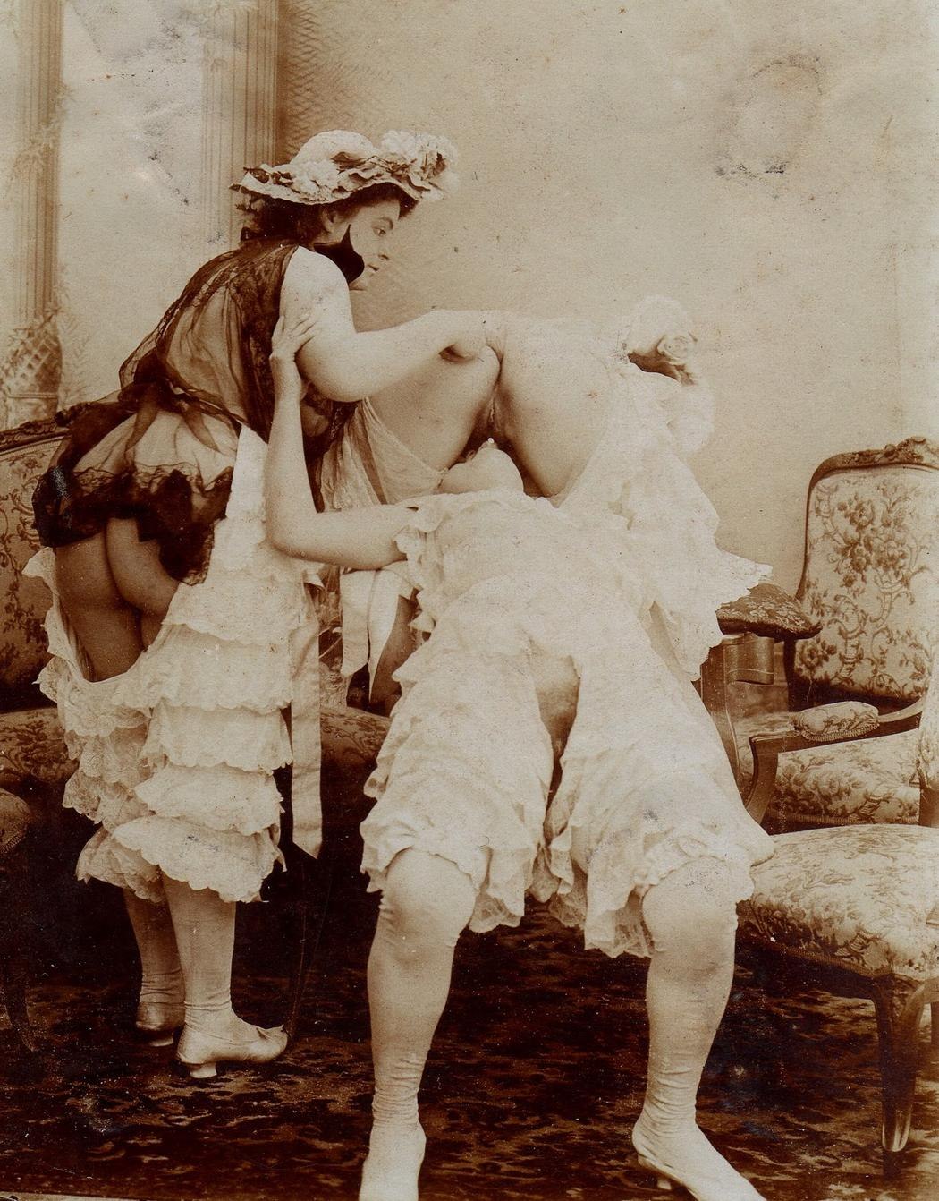 1050px x 1342px - Staged ladies of the Victorian era (67 photos) - porn