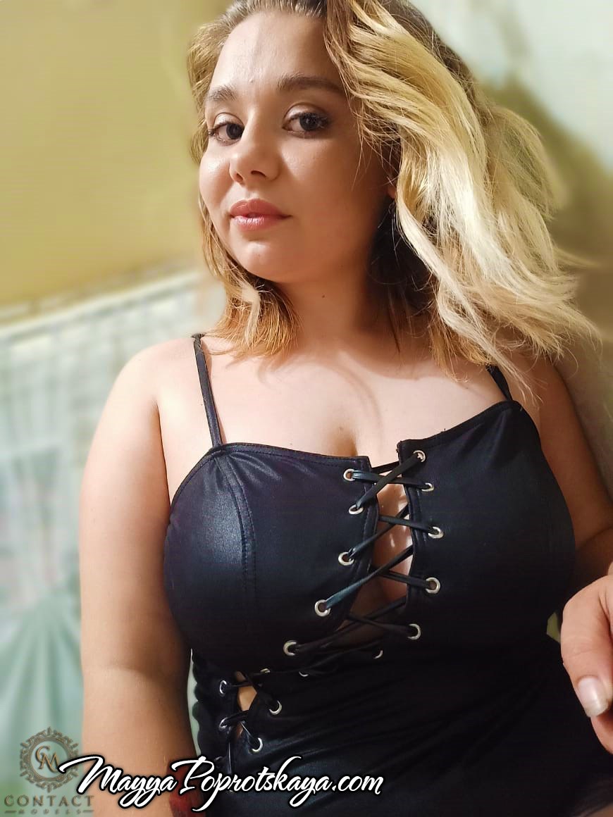 Naked girl on the lawn