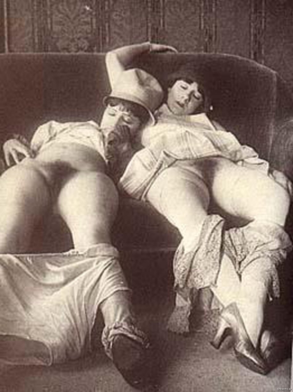 Retro bare women lesbian