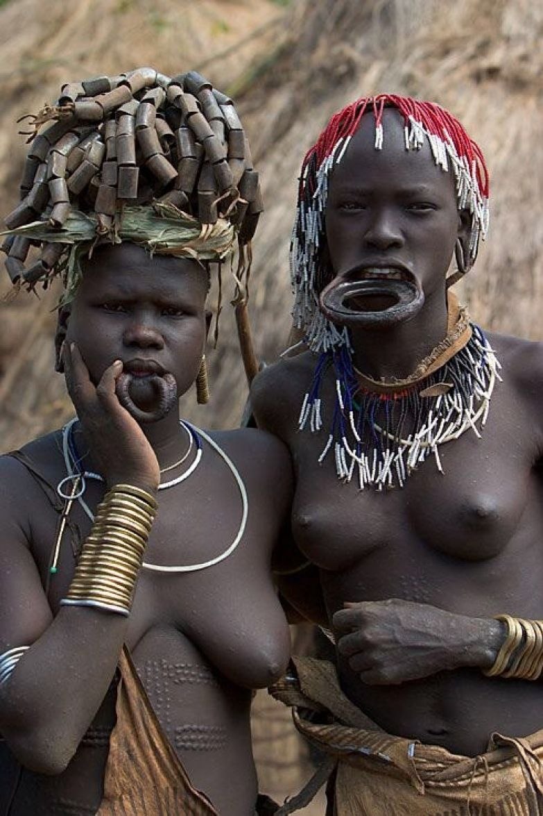 Naked African women