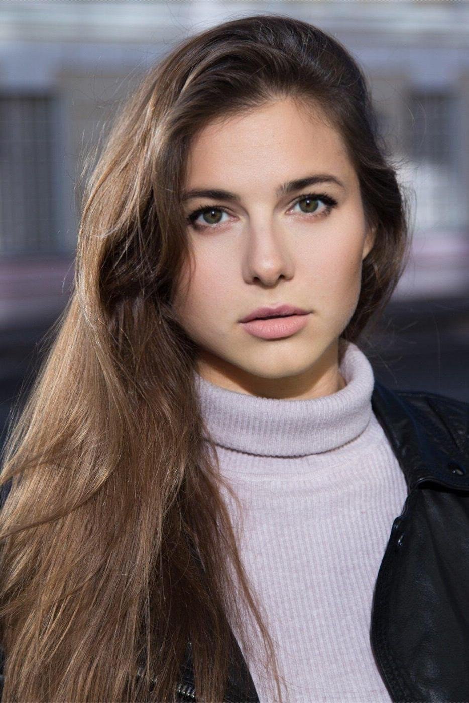 Maria Belonenko - Maya