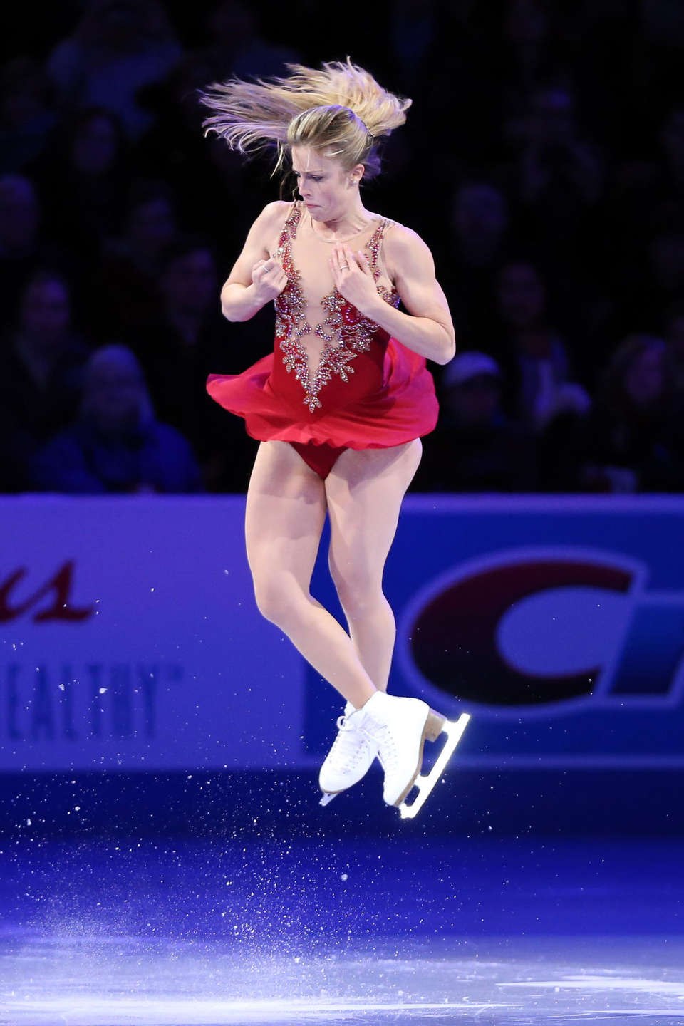 Pli Shelly is completely undressed