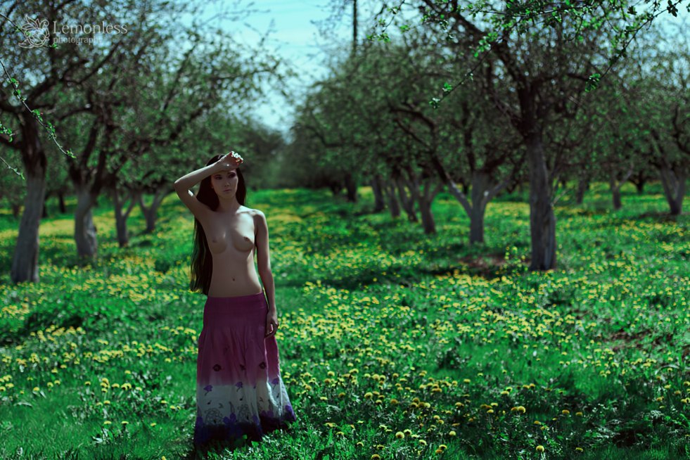 Nina Serebrova wallpaper