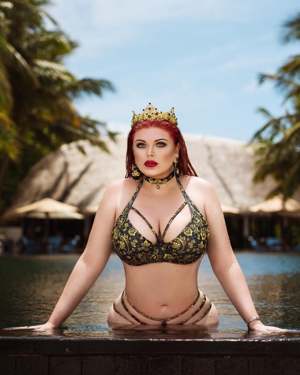 Julia Rybakova Plus Size