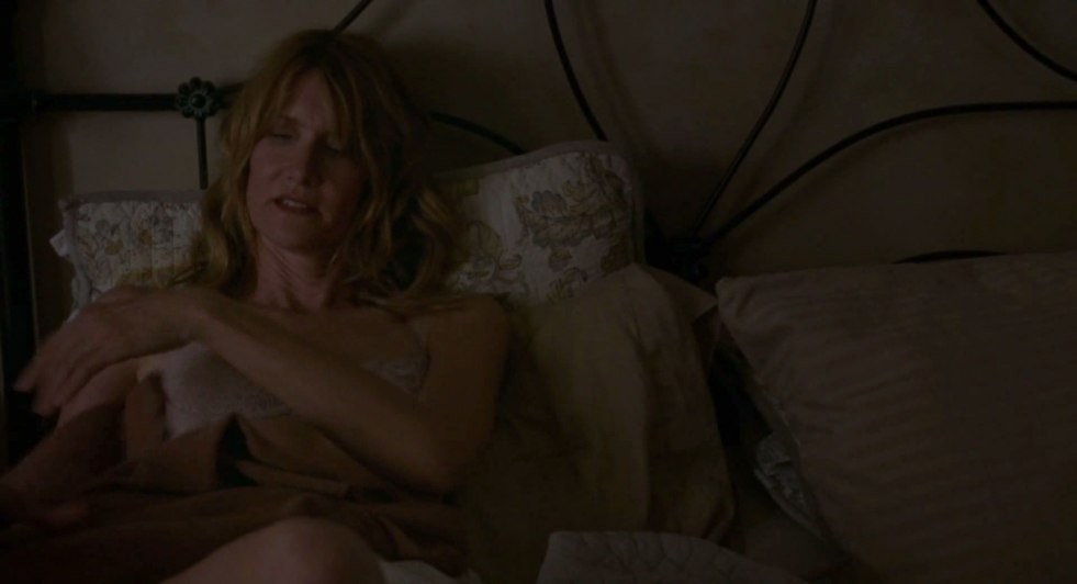 Laura Dern nude young