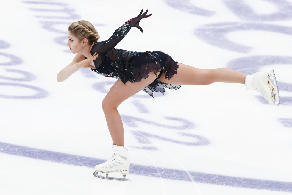 Naked Sarika A Sliding Feet