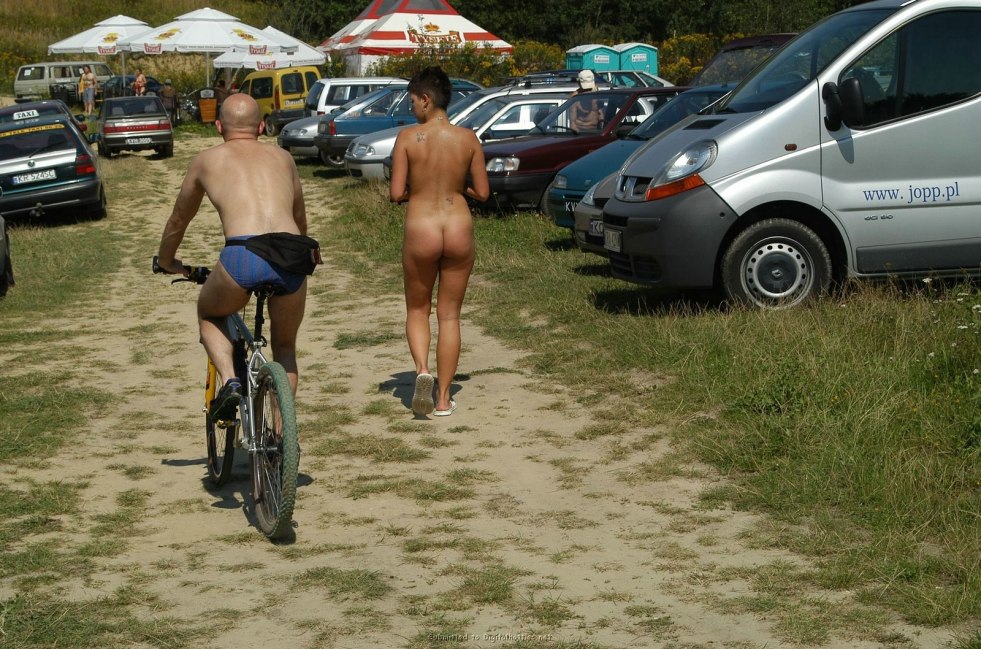 Voyeurism in nature private