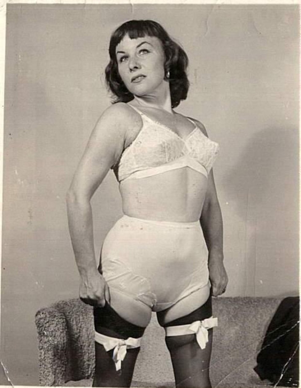 Vintage naked women in stockings