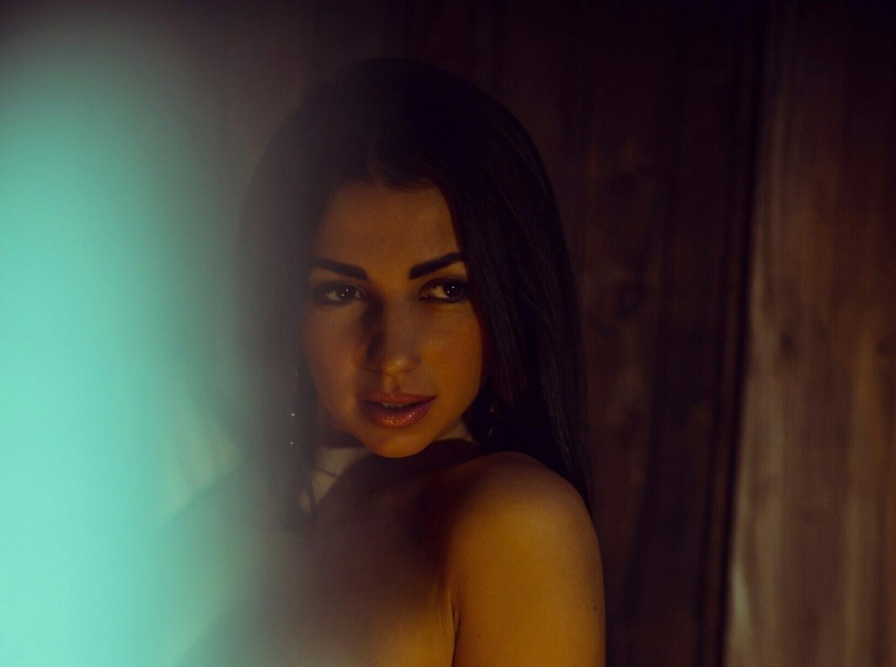 Instagram Angelina Lilienne 2020