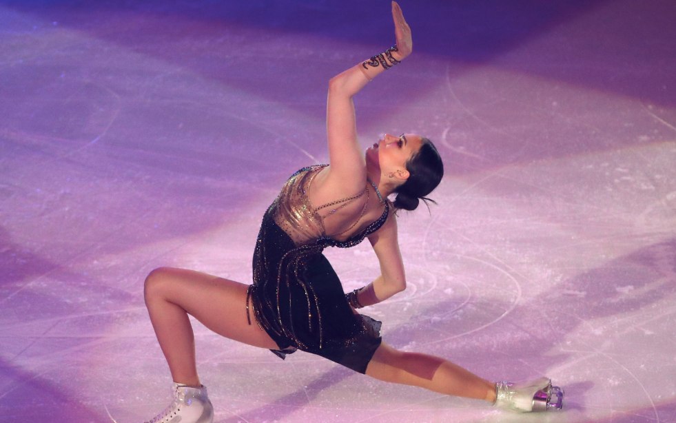 Naked figure skater Ashley Wagner