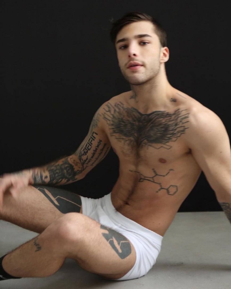 Roma Acorn is now 2021