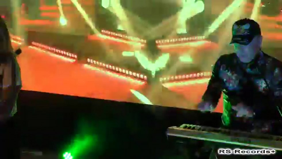 Shades naked in full growth