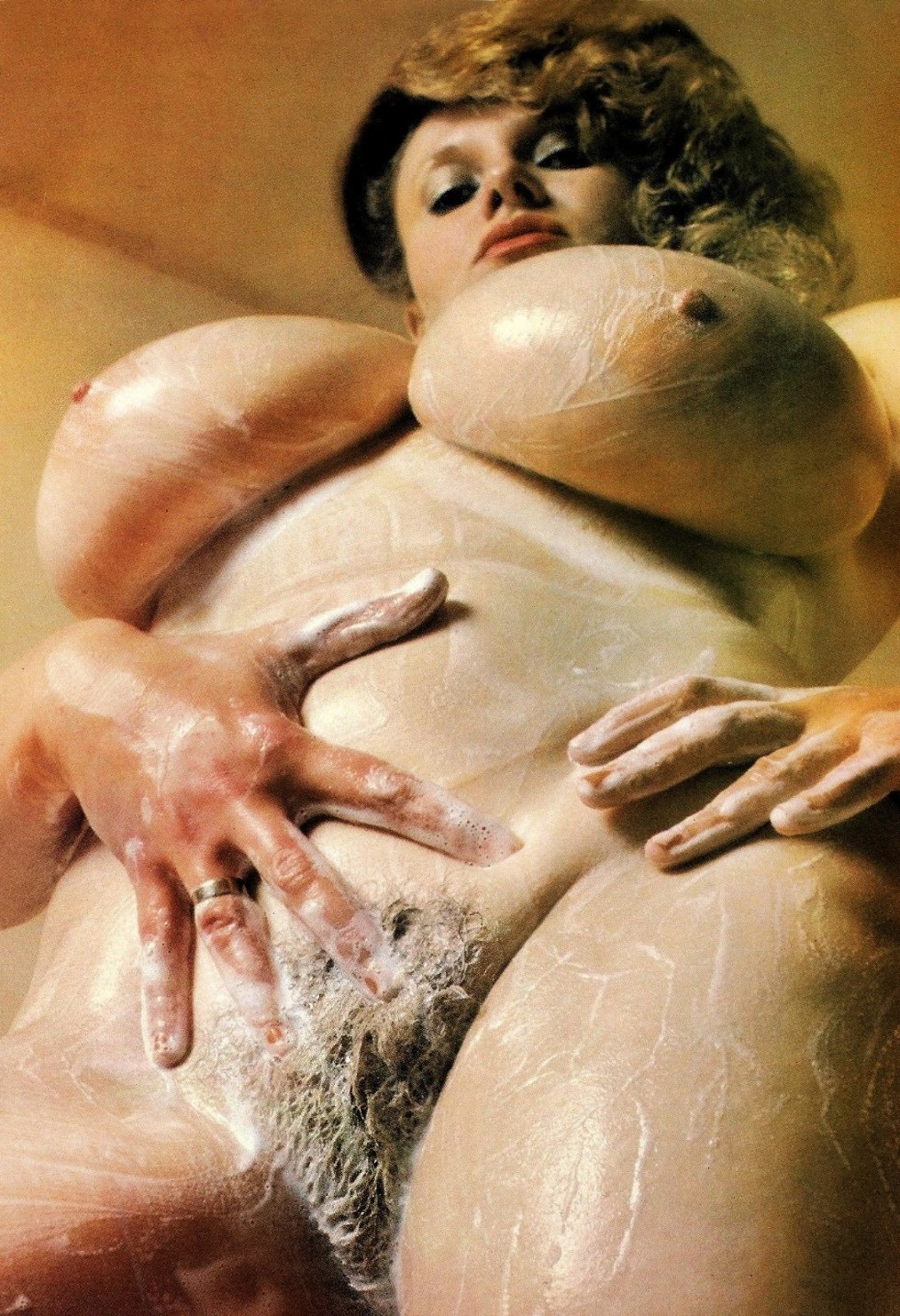 Mature BBW Titanik Toni Franic Older EE Photo