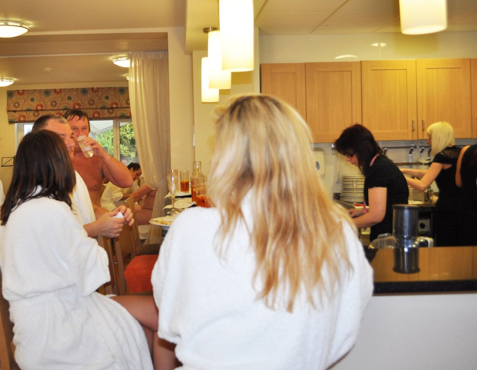 Total bath for men and women