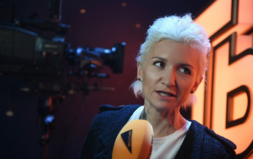 Young young night snipers