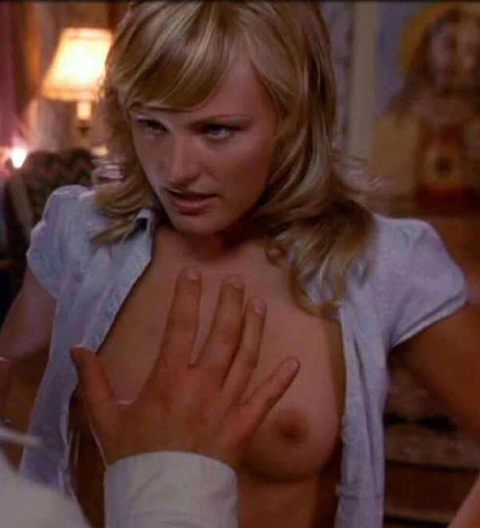 Abigail Breslin vagina