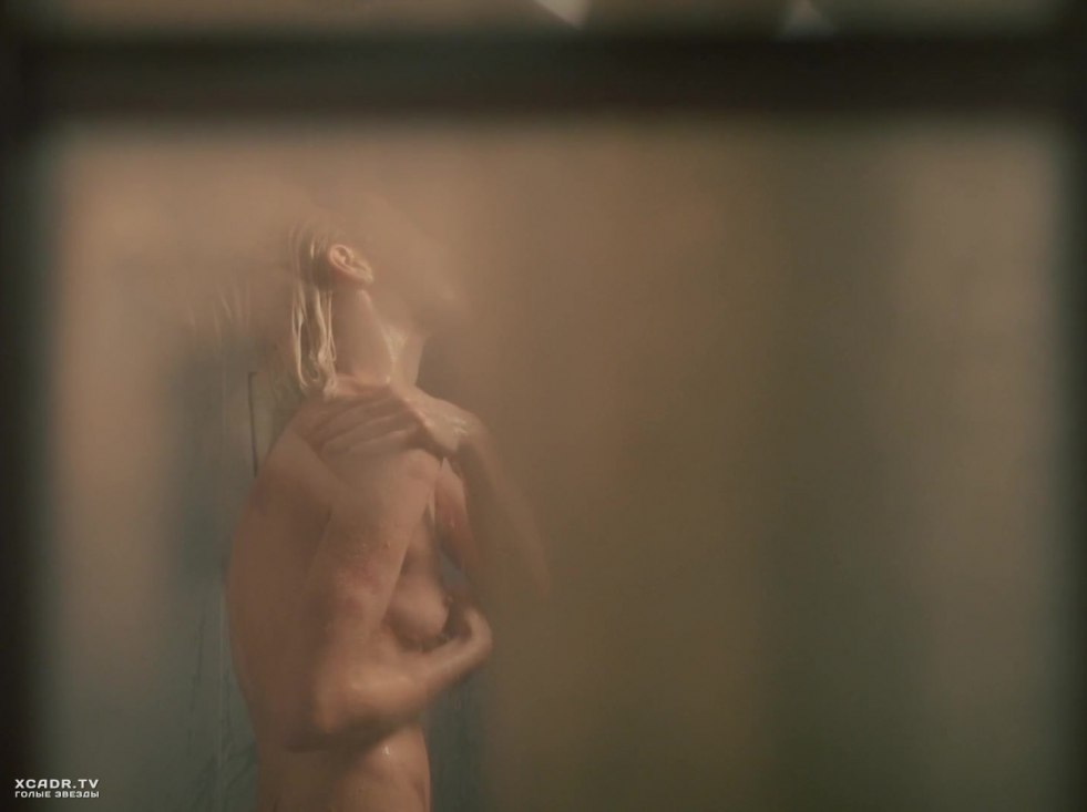 Alyona Mikhailova an hour before dawn naked