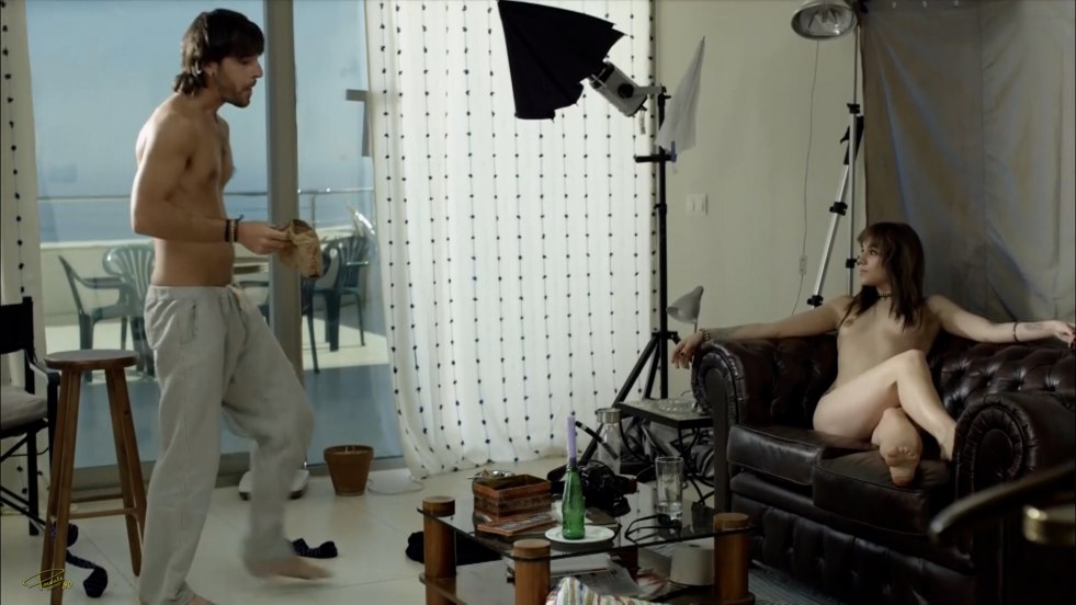 Aura Harrido Naked in Cinema