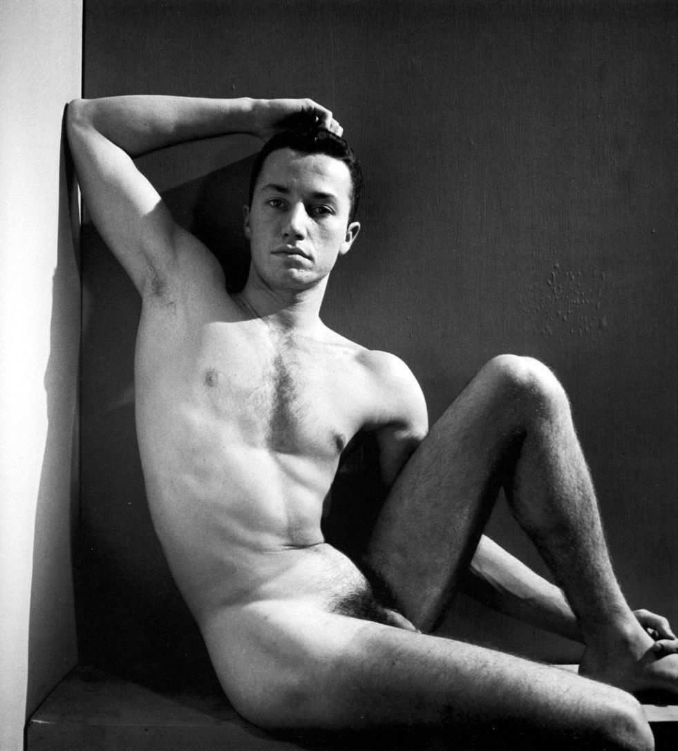 Colin Farrell naked without panties