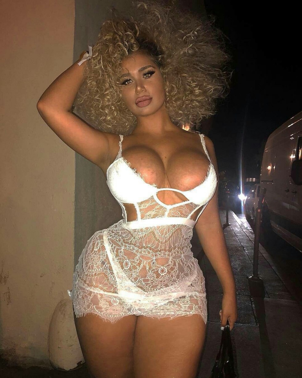 Carmela Habibi @carmelahabibi