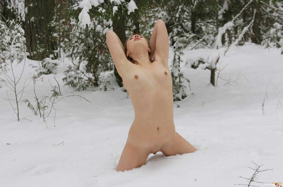 Erotic photo session in winter