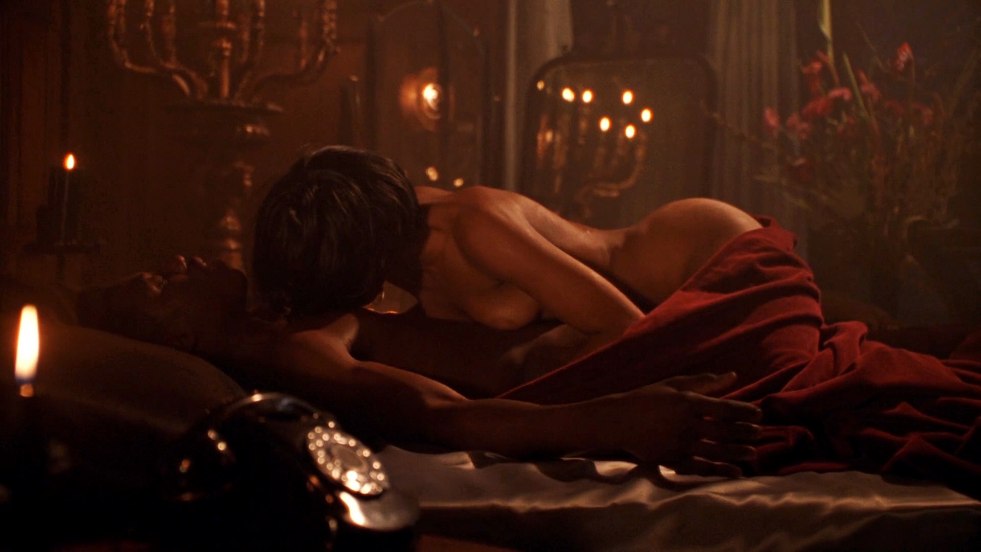 Vanessa Williams Erotic scenes
