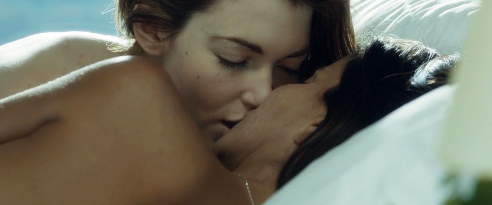 Patricia Velasquez naked in movies