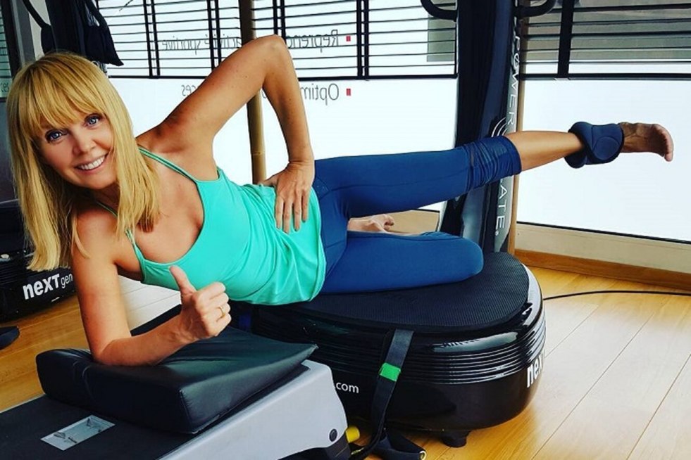 Singer Valeria 2020 Feet