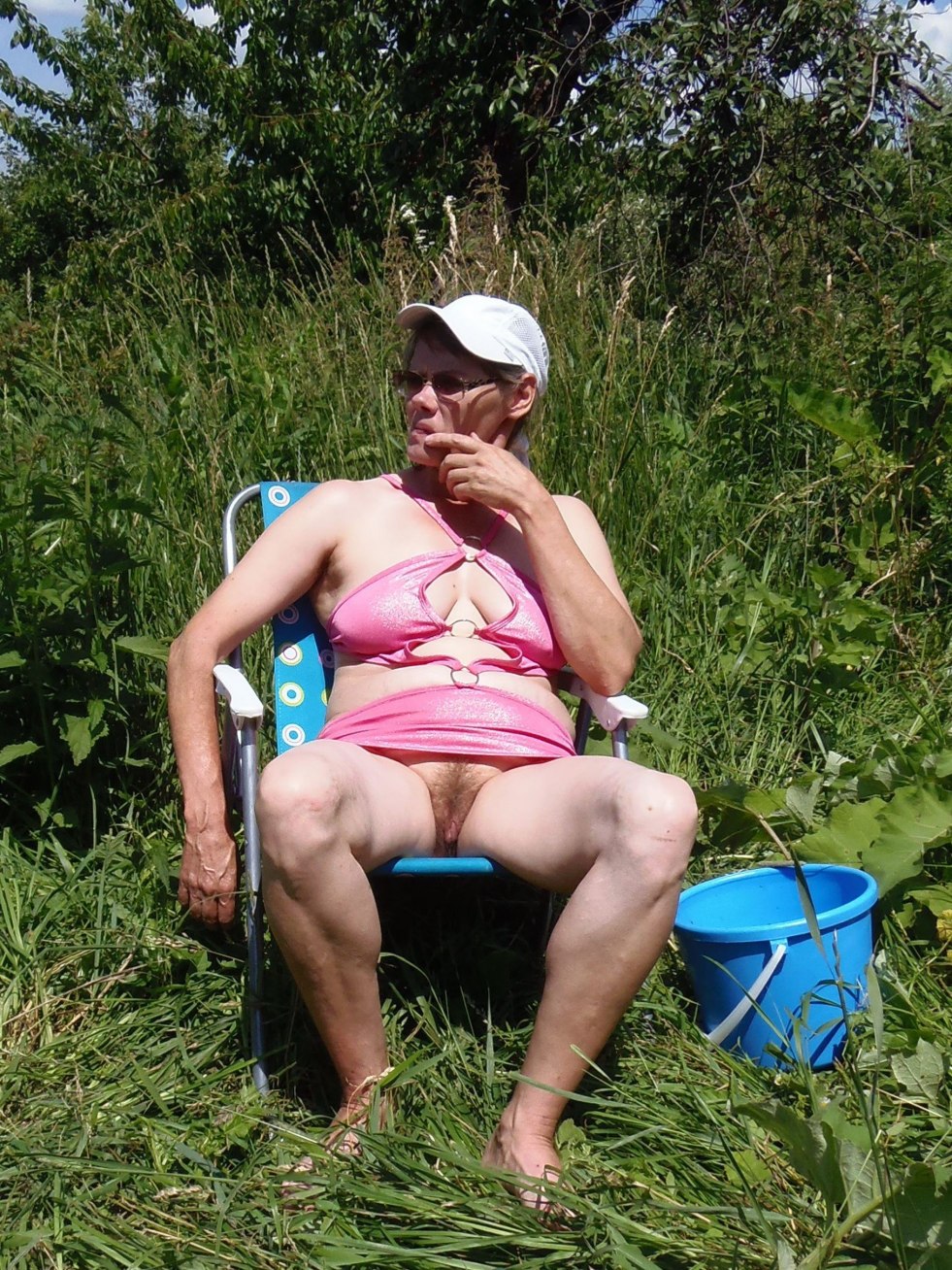 Naked old women on the beach